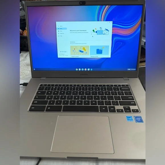Samsung Chromebook 4. Barely used. - Picture 2 of 3